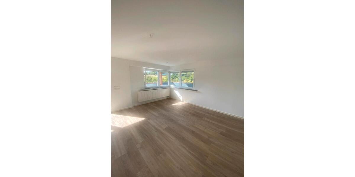 Dachgeschoßwohnung Arnsberg Holzen - 3 Zimmer, 85 m&sup2;, 807&euro; | Angebot:25882195