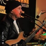 Jürgen Kerth + Re-In