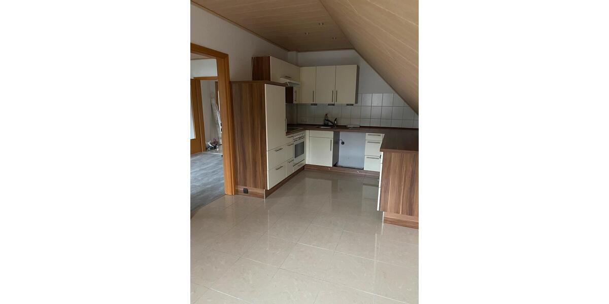 Dachgeschoßwohnung Arnsberg - 1 Zimmer, 70 m&sup2;, 630&euro; | Angebot:25612845