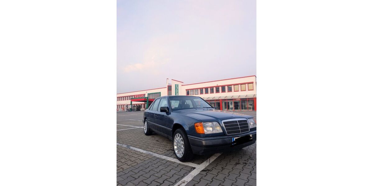 Mercedes-Benz 230 98.500 km 6.000 &euro; Dortmund 44329