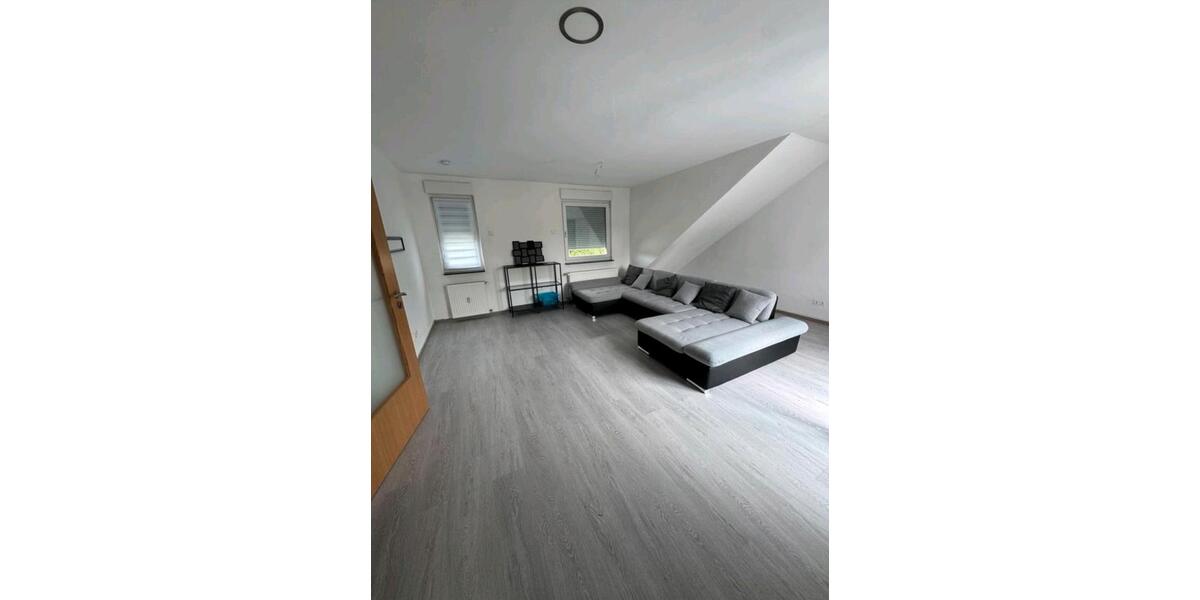 Dachgeschoßwohnung Dortmund Brackel - 3.5 Zimmer, 86 m&sup2;, 1.200&euro; | Angebot:26585313