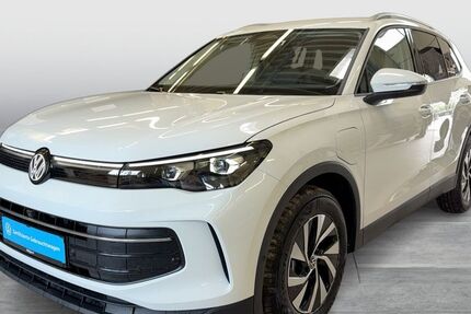 VW Tiguan 4.978 km 42.911 &euro; Unna 59423