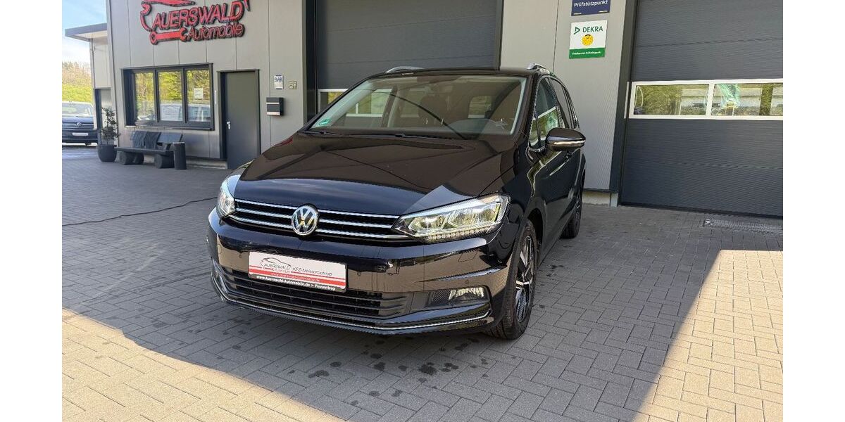 VW Touran 98.000 km 20.990 &euro; Finnentrop 57413