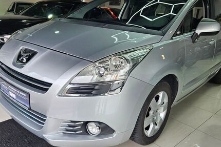 Peugeot 5008 195.086 km 2.999 &euro; Altena 58762