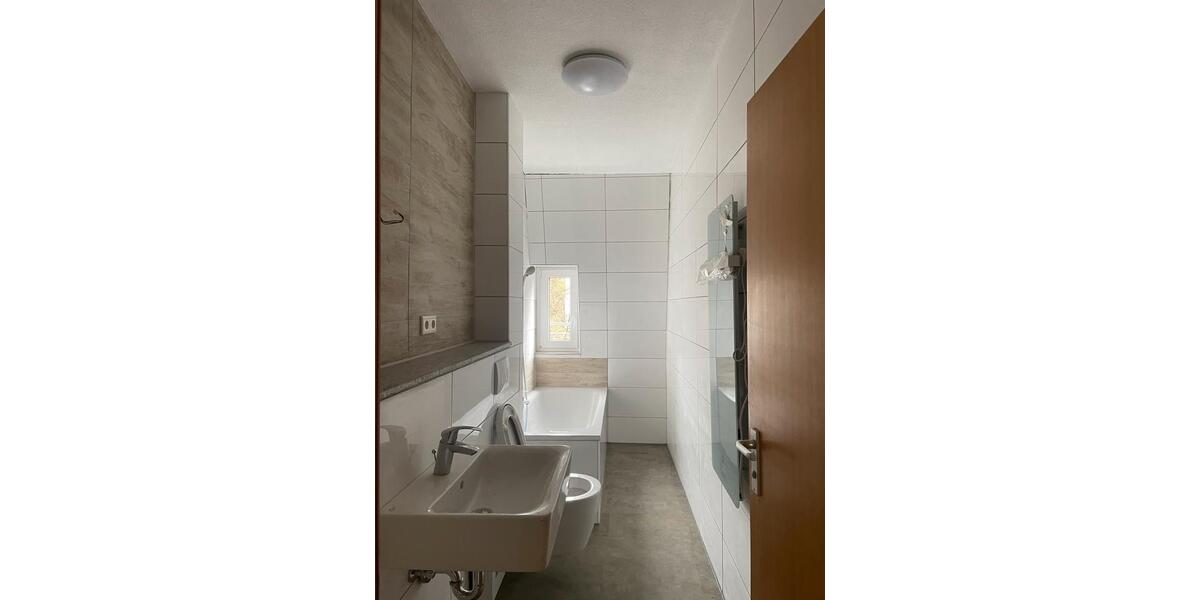 Etagenwohnung Altena - 2.5 Zimmer, 65 m&sup2;, 400&euro; | Angebot:25964964