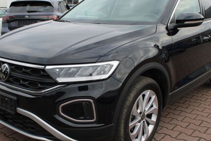 VW T-Roc 6.654 km 28.470 &euro; Lünen 44536