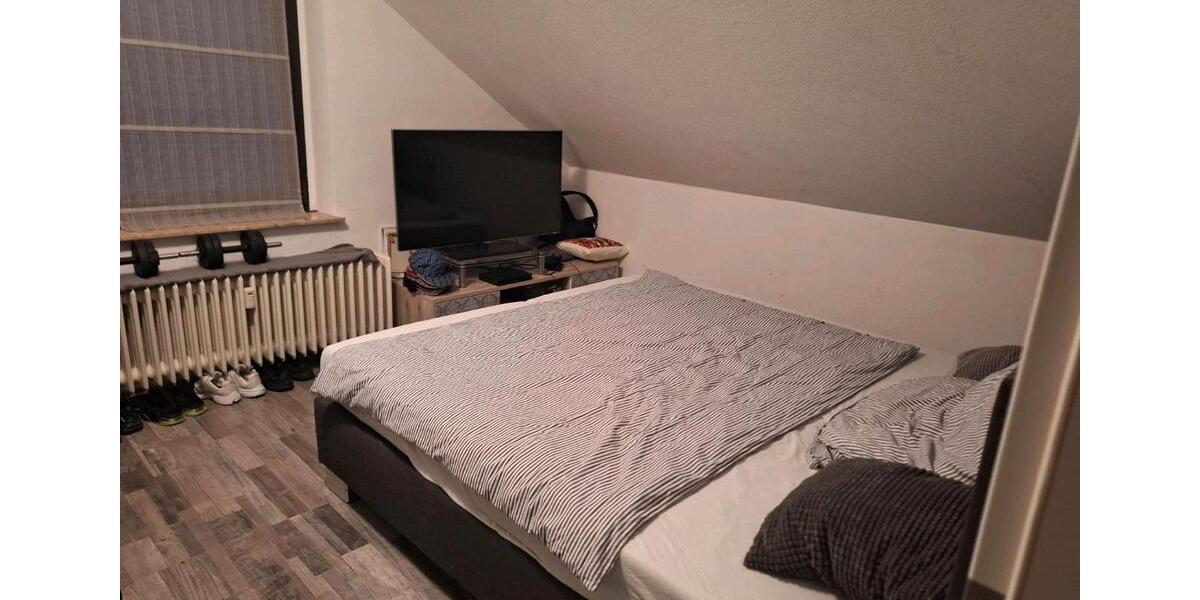 Dachgeschoßwohnung Halver - 3 Zimmer, 75 m&sup2;, 550&euro; | Angebot:24846376