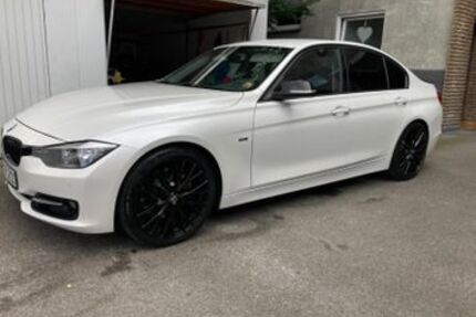 BMW 330 35.000 km 11.000 &euro; Bergkamen 59192