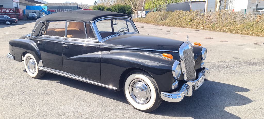 Mercedes-Benz 300 94.500 km 128.000 &euro; Dortmund 44143