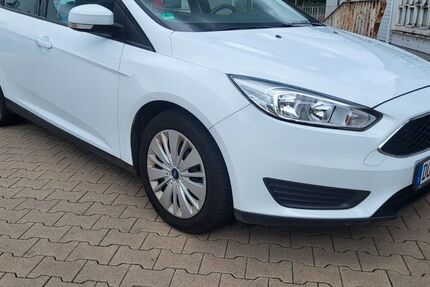 Ford Focus 52.107 km 6.990 &euro; Witten 58454