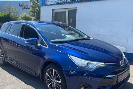 Toyota Avensis 81.969 km 14.399 &euro; Iserlohn 58640
