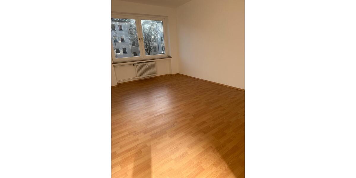 Etagenwohnung Dortmund Gartenstadt - 3 Zimmer, 82 m&sup2;, 999&euro; | Angebot:25997439