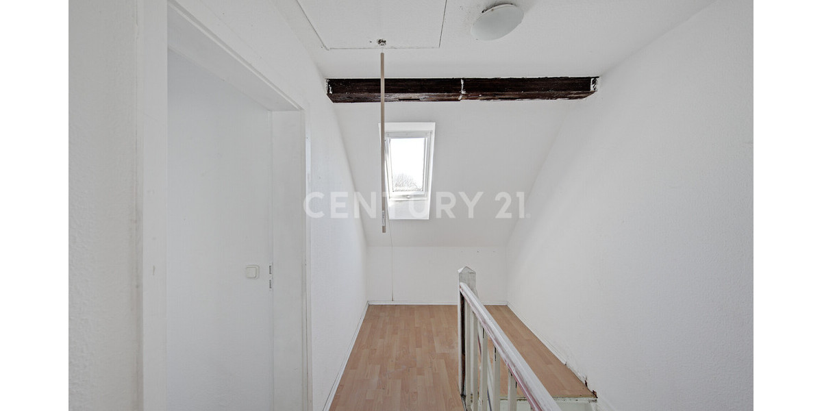 Familiendomizil: Altbau-Charme trifft auf grenzenlose Entfaltungs- und Gestaltungsmöglichkeiten - Einfamilienhaus Lünen | Angebot:26465753