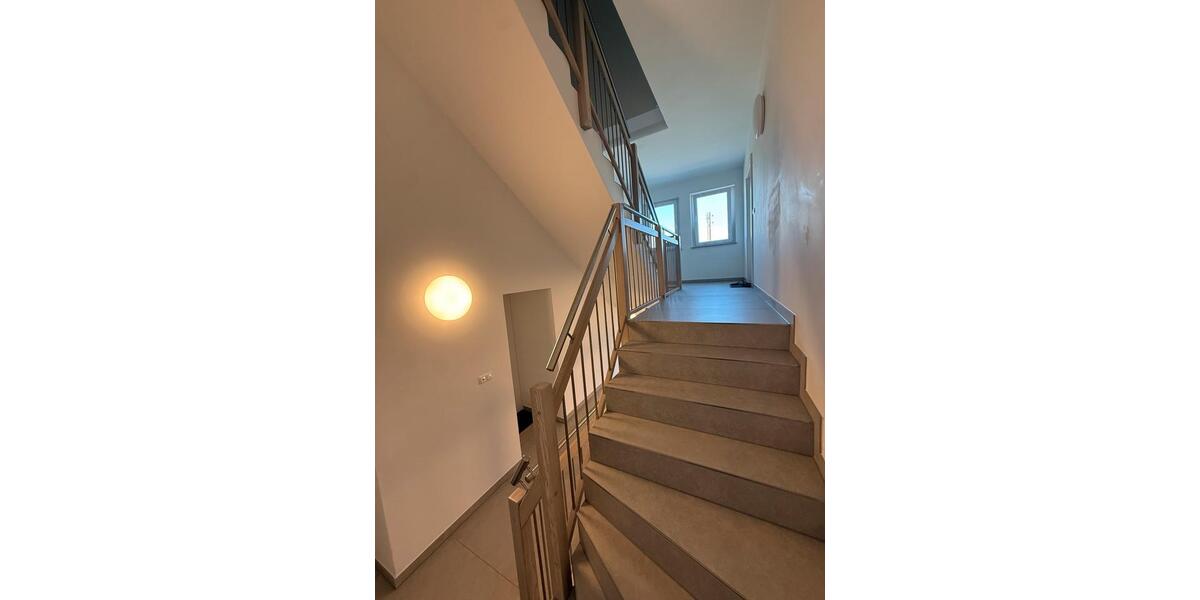 Erdgeschoßwohnung Kamen - 3 Zimmer, 125 m&sup2;, 1.490&euro; | Angebot:25892844