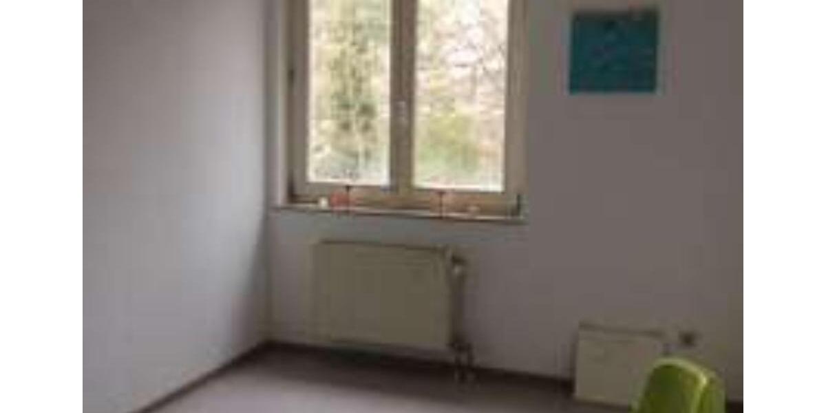 Etagenwohnung Altena - 2 Zimmer, 82 m&sup2;, 250&euro; | Angebot:24726858