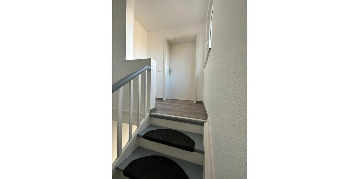 Dachgeschoßwohnung Iserlohn - 2.5 Zimmer, 80 m&sup2;, 796&euro; | Angebot:26717399