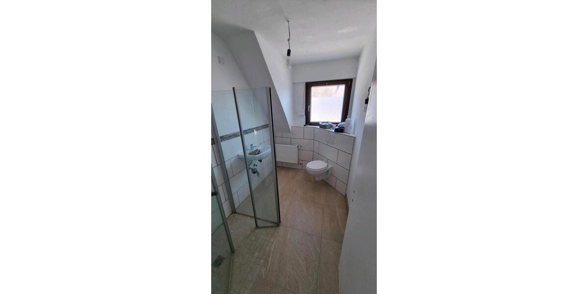 Etagenwohnung Sundern (Sauerland) - 4.5 Zimmer, 75 m&sup2;, 600&euro; | Angebot:25944917