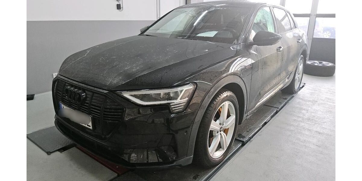 Audi e-tron 59.689 km 36.610 &euro; Hagen 58091