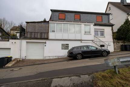 Haus Finnentrop / Heggen Heggen - 5 Zimmer, 150 m&sup2;, 195.000&euro; | Angebot:25925835