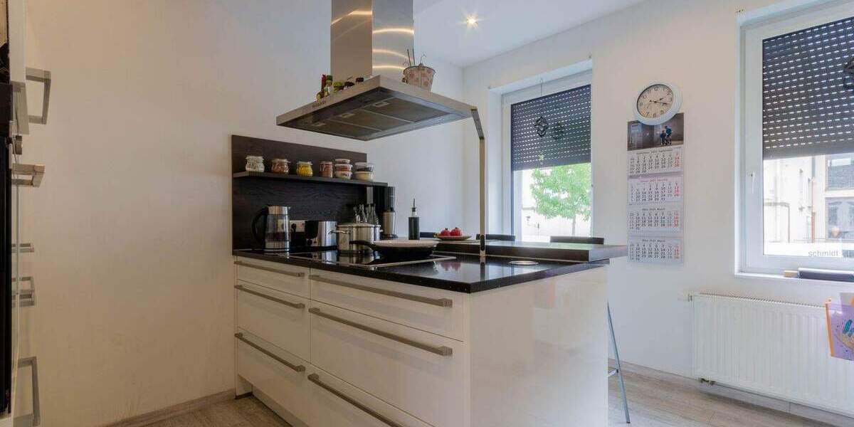 Einfamilienhaus Arnsberg Neheim-Hüsten - 8 Zimmer, 185 m&sup2;, 399.000&euro; | Angebot:25703020