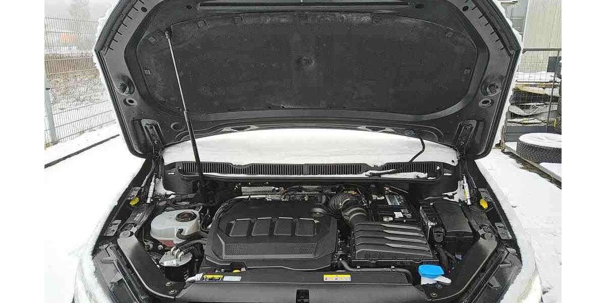 VW Touran Comfortline 2.0 TDI DSG NAVI AHK KAMERA ACC 144.910 km 23.988 &euro; Bergkamen 59192