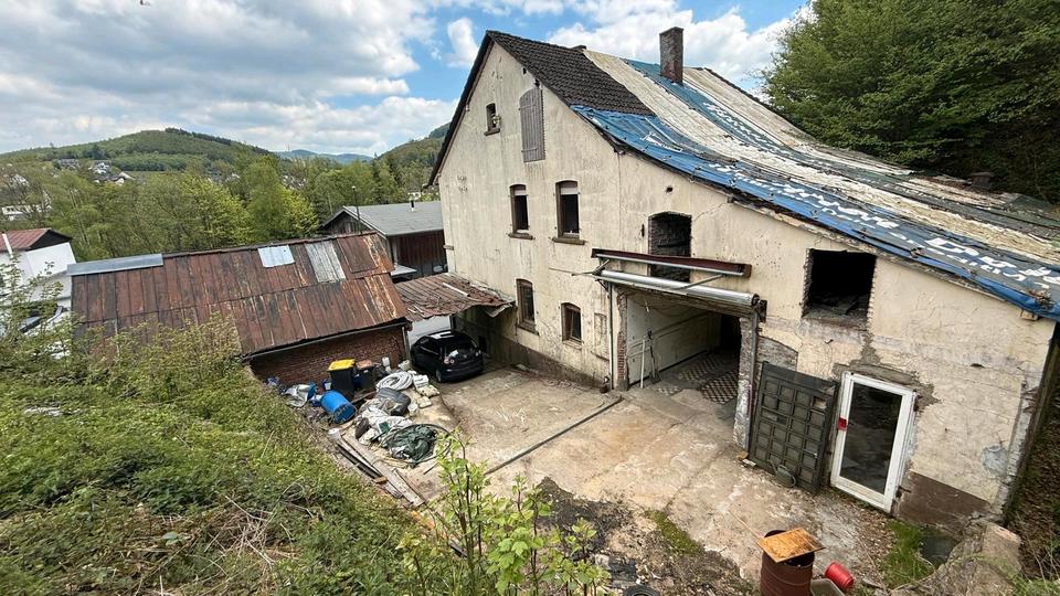 Einfamilienhaus Finnentrop - 2 Zimmer, 413 m&sup2;, 64.999&euro; | Angebot:26652131