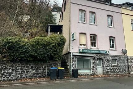 Haus Altena - 10 Zimmer, 169 m&sup2;, 149.000&euro; | Angebot:23760283