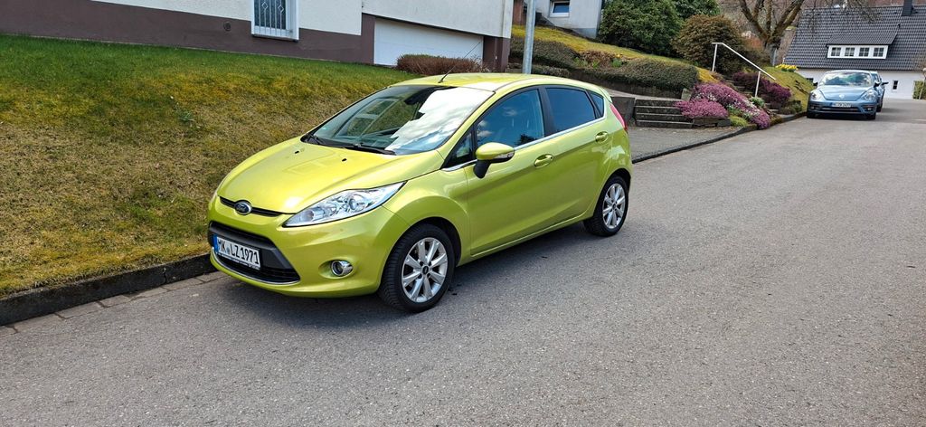 Ford Fiesta 132.000 km 2.990 &euro; Schalksmühle 58579