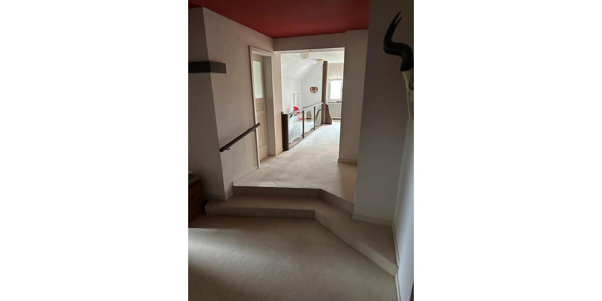 Einfamilienhaus Ense - 8 Zimmer, 320 m&sup2;, 1.800&euro; | Angebot:26539491