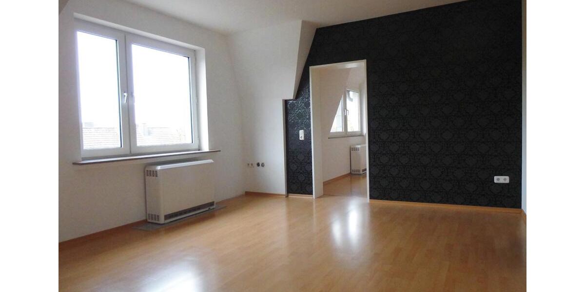 Dachgeschoßwohnung Dortmund Huckarde - 2.5 Zimmer, 50 m&sup2;, 400&euro; | Angebot:26522737