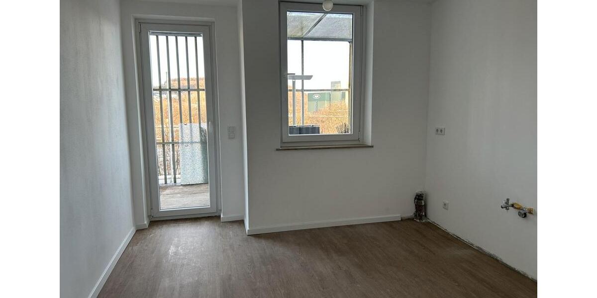 Dachgeschoßwohnung Arnsberg Rusch - 4 Zimmer, 140 m&sup2;, 1.120&euro; | Angebot:25351219