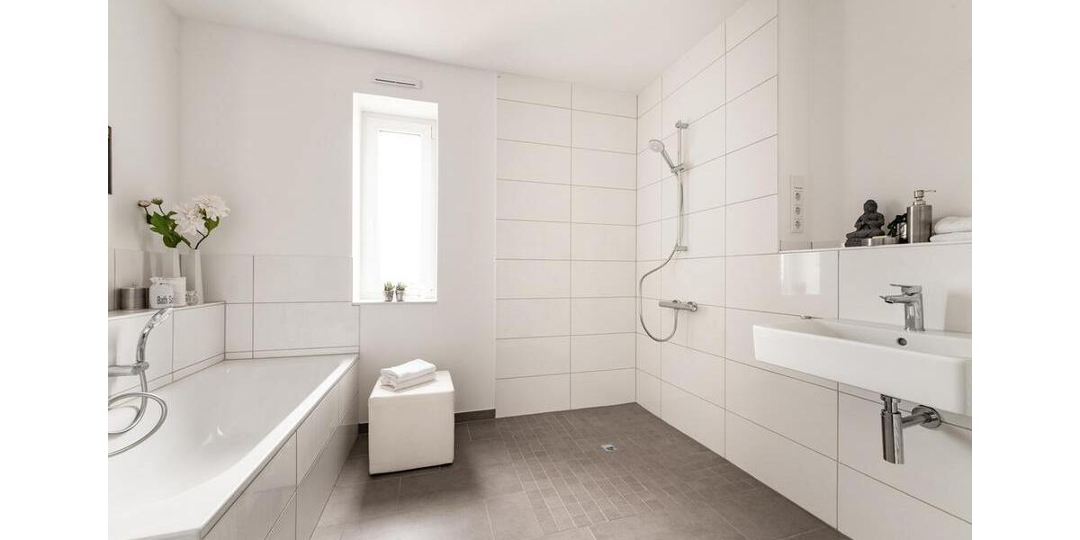 Etagenwohnung Dortmund - 3 Zimmer, 91 m&sup2;, 1.210&euro; | Angebot:26527099