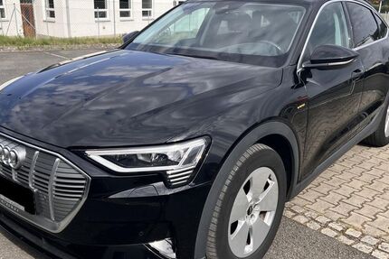 Audi e-tron 49.704 km 33.355 &euro; Hagen 58091