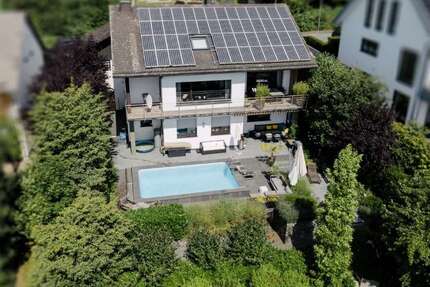 Haus Warstein - 6 Zimmer, 244 m&sup2;, 549.000&euro; | Angebot:23761381